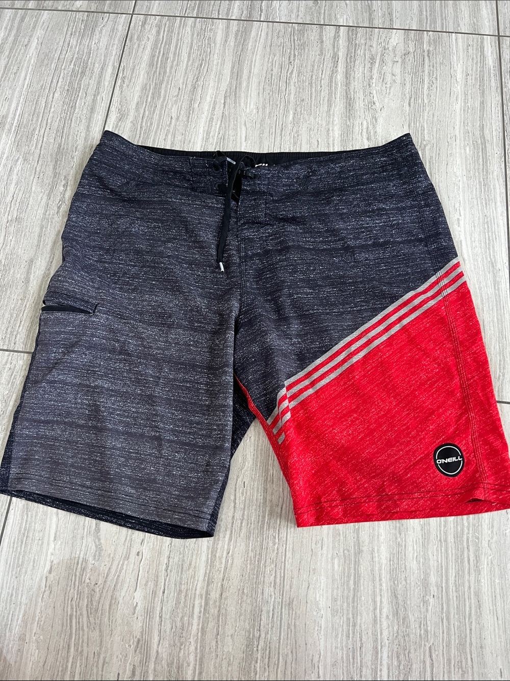 O'Neill Men's Black & Red Diagonal Panel Board Shorts